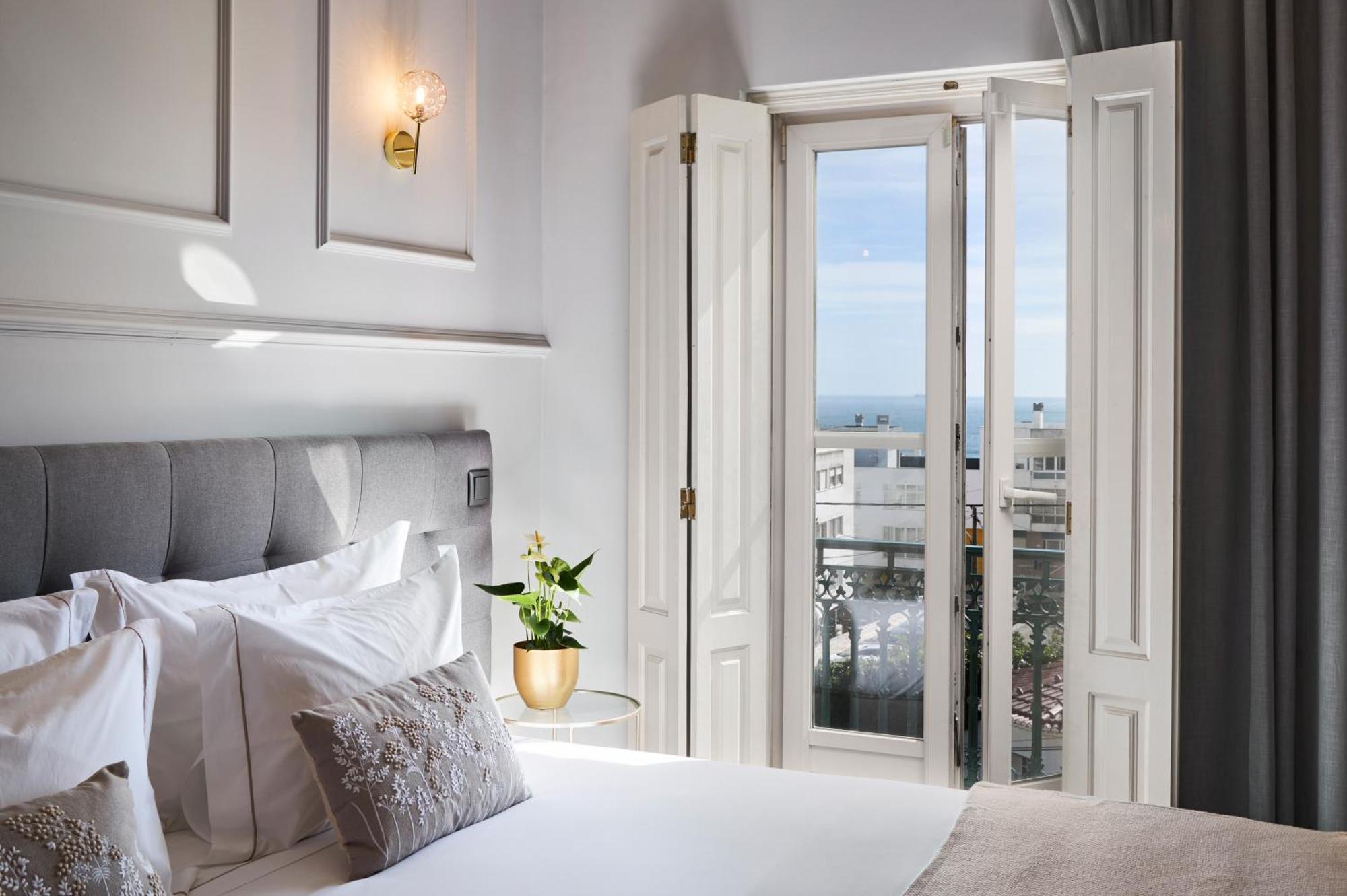 Tweepersoonskamer met Balkon en Uitzicht op Zee